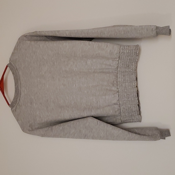 Alice-in-Wonderland gray crop sweatshirt elasticized waistband NWOT - Picture 8 of 8